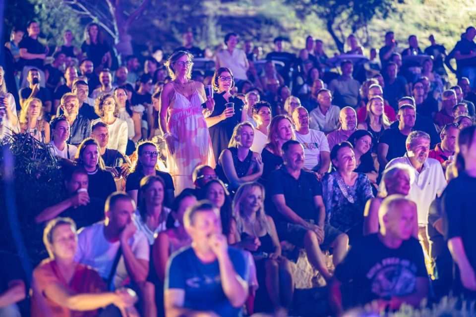 PARK ORSULA Organiziran prijevoz i za večeras